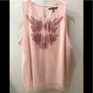 White House Black Market Appliqué Tulle Top XL Like New!